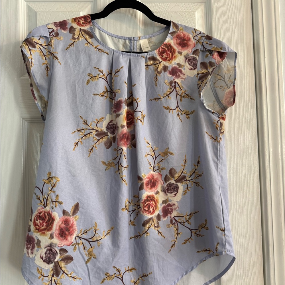 Women's Light Blue Floral Cap-Sleeve Top